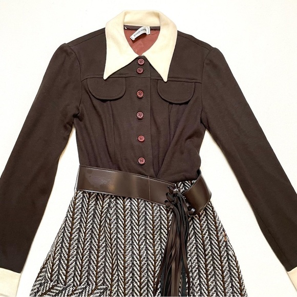 VTG Classic long sleeve brown button close long sleeve dress XS - Picture 2 of 16